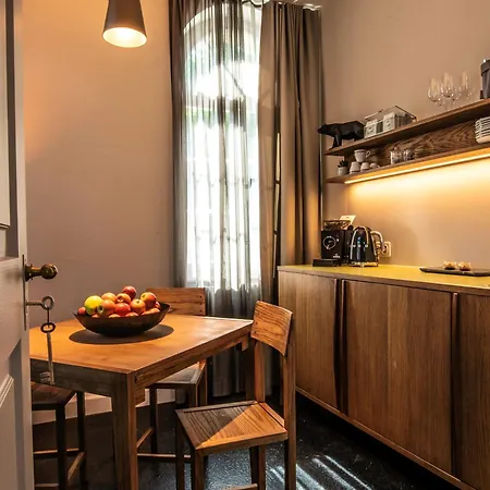 Aparthotel One - Zollhaus 4*